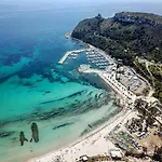 Brezza Di Mare In Con Giardino E ,casa Vacanze Al Mare *