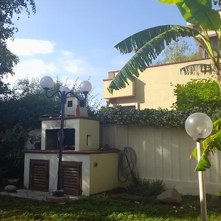 Brezza Di Mare In Con Giardino E ,casa Vacanze Al Mare Vila Quartu SantʼElena